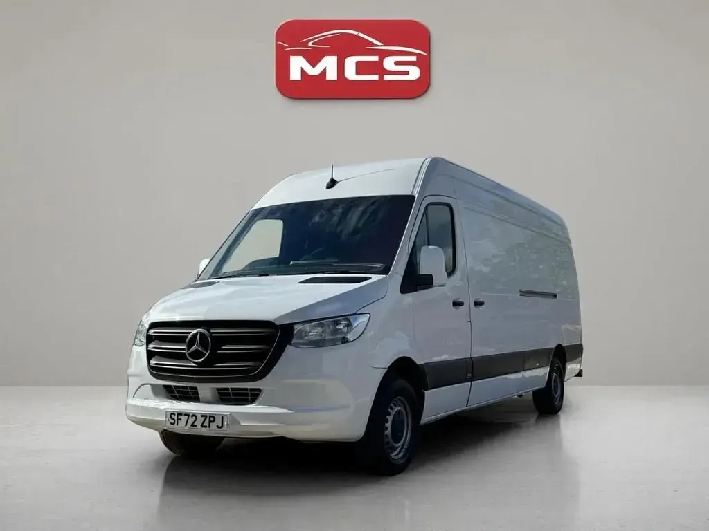 Begagnad Mercedes Sprinter Progressive 2022 Vit Van