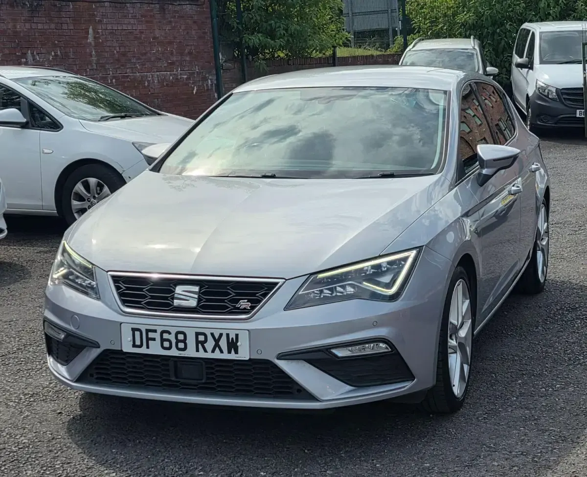Used Seat Leon FR 190 HP (139 kW) 2019 Silver Hatchback