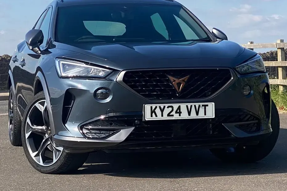 Begagnad Cupra Formentor 310 HK (228 kW) 2024 Grå SUV