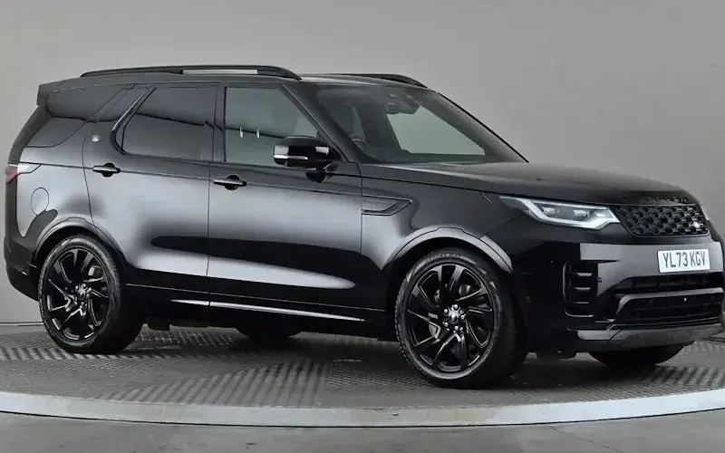 Used Land Rover Discovery 5 SE Dynamic 300 HP (220 kW) 2023 SUV