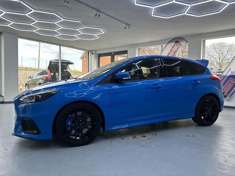 Used Ford Focus RS 350 HP (257 kW) 2016 Blue Hatchback