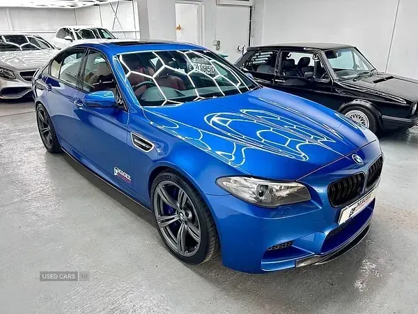 Used BMW M5 M Sport 560 HP (411 kW) 2014 Blue Sedan