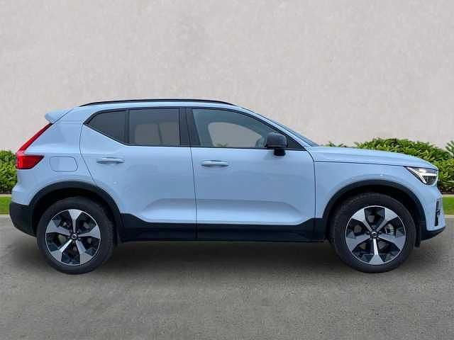 Used Volvo XC40 Plus 163 HP (119 kW) 2025 SUV