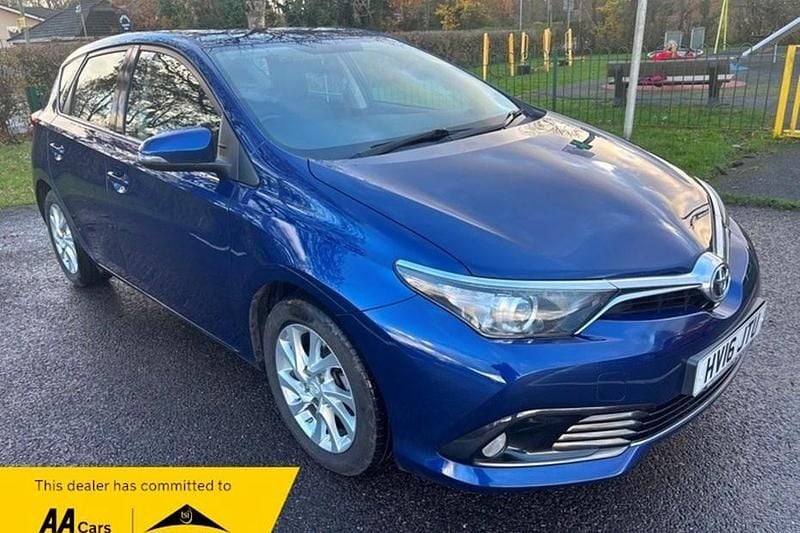 Used Toyota Auris Business Edition 116 HP (85 kW) 2016