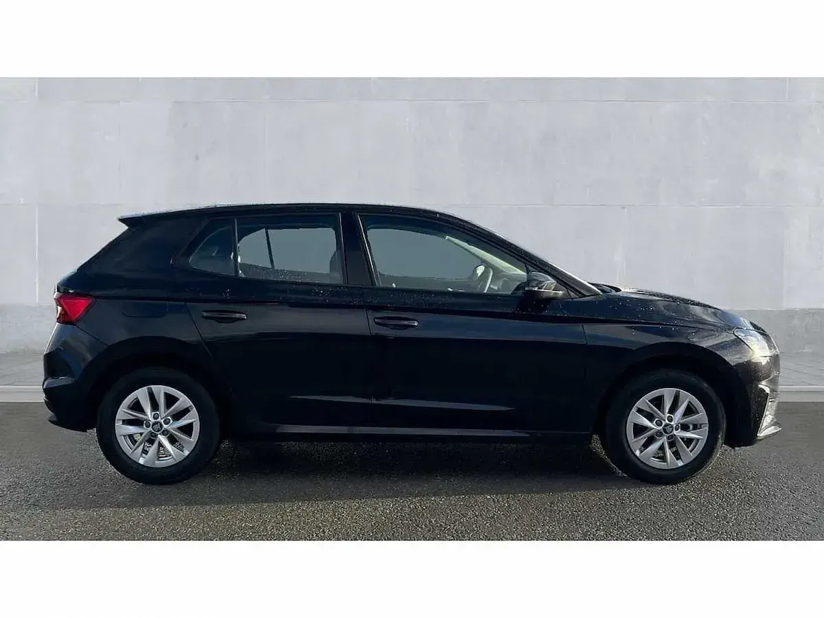 Used Skoda Fabia SE 80 HP (58 kW) 2025 Pearl  black magic Hatchback