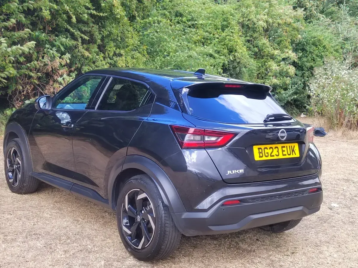 Used Nissan Juke N-Connecta 115 HP (84 kW) 2023 Black SUV