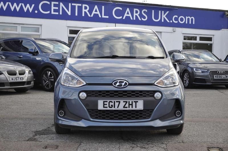 Used Hyundai i10 Premium 87 HP (63 kW) 2017 Blue Hatchback