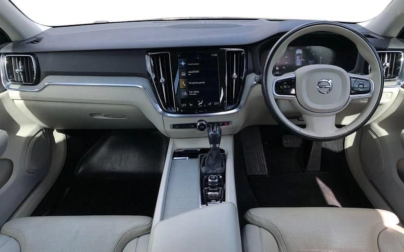 Used Volvo V60 Inscription 190 HP (139 kW) 2019 Grey Estate