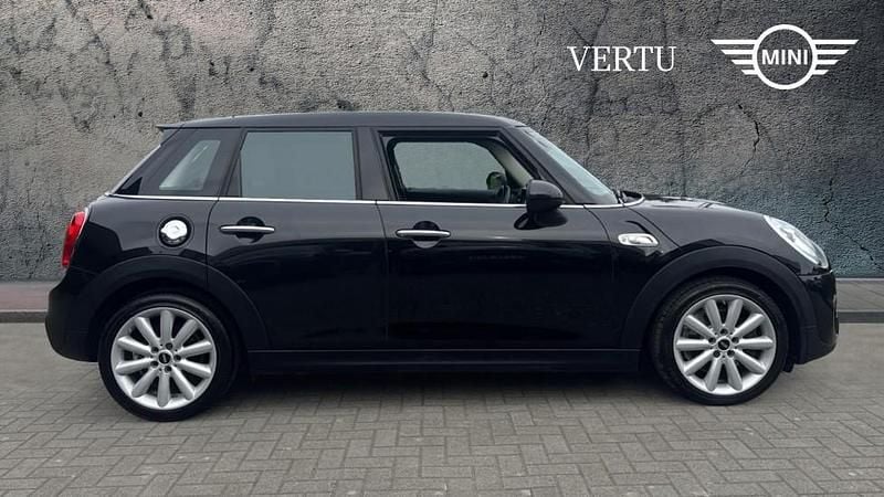 Used Mini Cooper SD Hatch 168 HP (123 kW) 2018 Black Hatchback