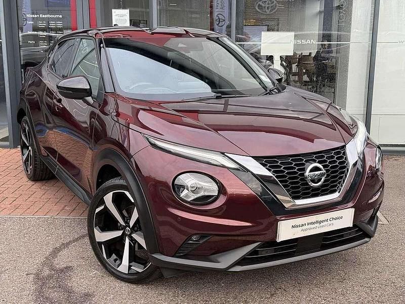 Red Used 2020 Nissan Juke Tekna SUV | £15,689 (Fair price) - Image 1/3