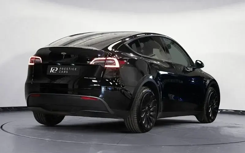 Used Tesla Model Y RWD 219 kW (299 HP) 2024 SUV