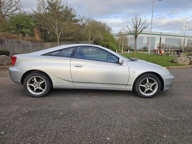 Used Toyota Celica 182 HP (133 kW) 2001 Grey Coupe