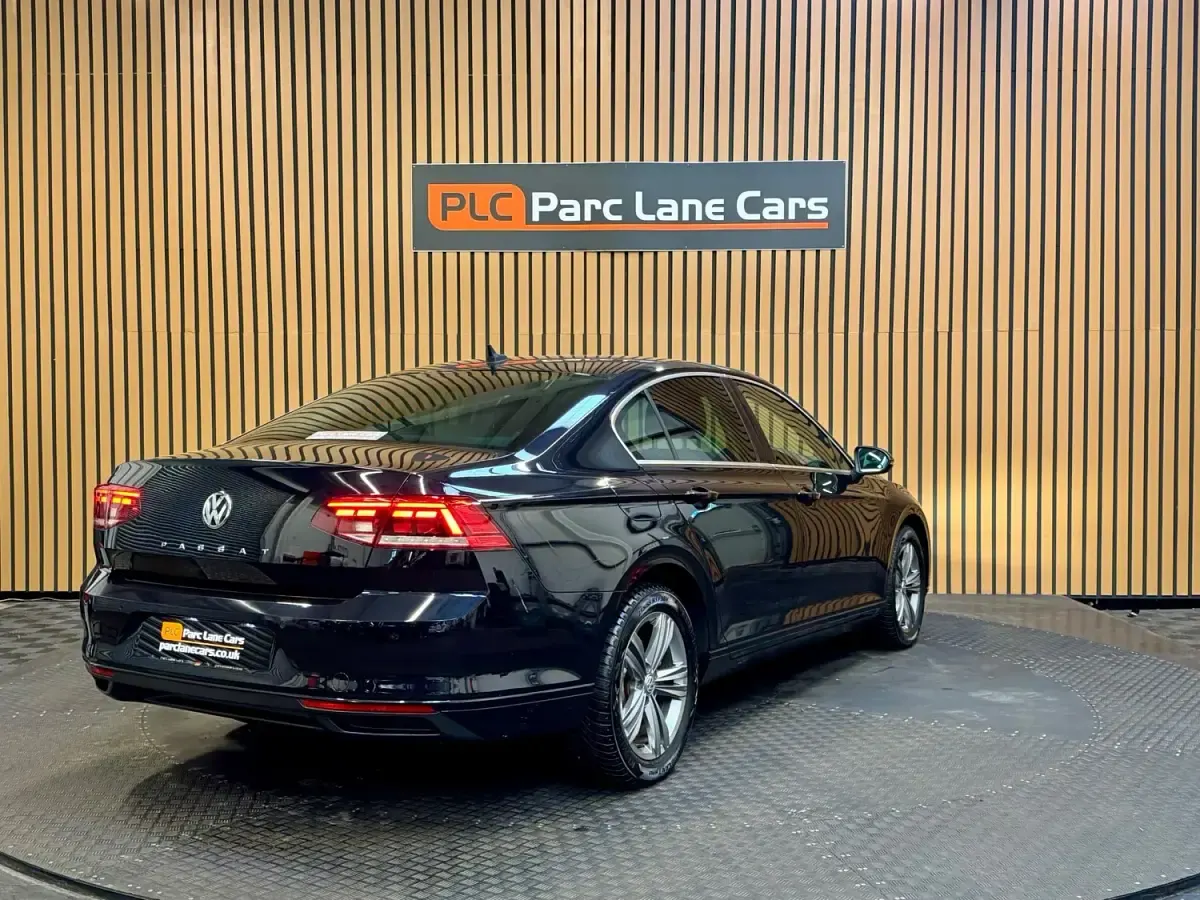 Usado VW Passat SEL 150 HP (110 kW) 2019 Preto Sedan