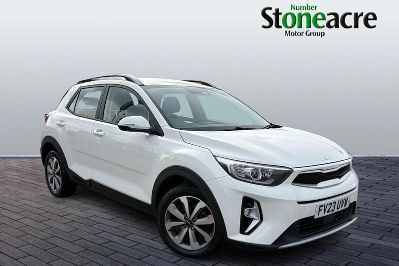 Used Kia Stonic 100 HP (73 kW) 2023 White SUV