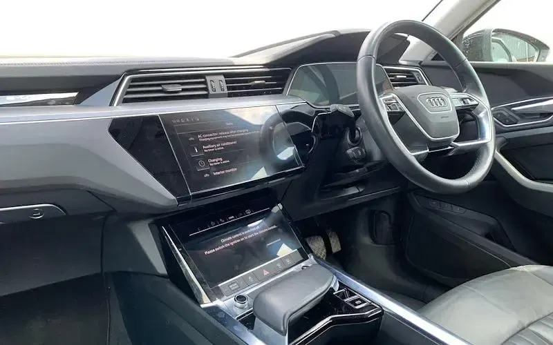 Used Audi e-tron Comfort 300 kW (408 HP) 2022 Black SUV