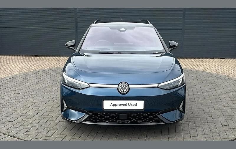 New VW ID.7 GTX 250 kW (340 HP) 2026 Blue Estate