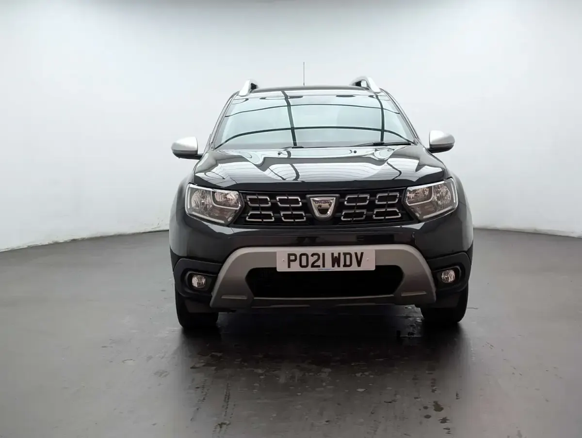 Second-hand Dacia Duster Comfort 130 CP (95 kW) 2021 Negru SUV