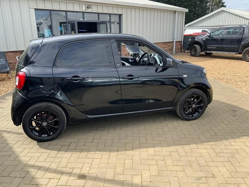 Używany Smart ForFour Passion 2015 Czarny Hatchback