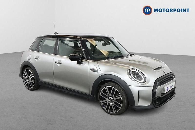 Silver Used 2023 Mini Cooper S Exclusive Hatchback | £22,799 (Fair price) - Image 1/4