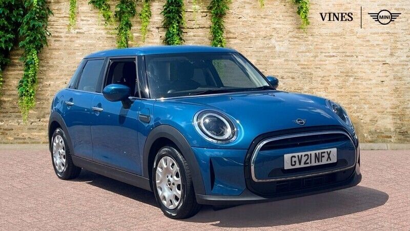 Blue Used 2021 Mini ONE Classic Hatchback | £12,802 (Fair price) - Image 1/4