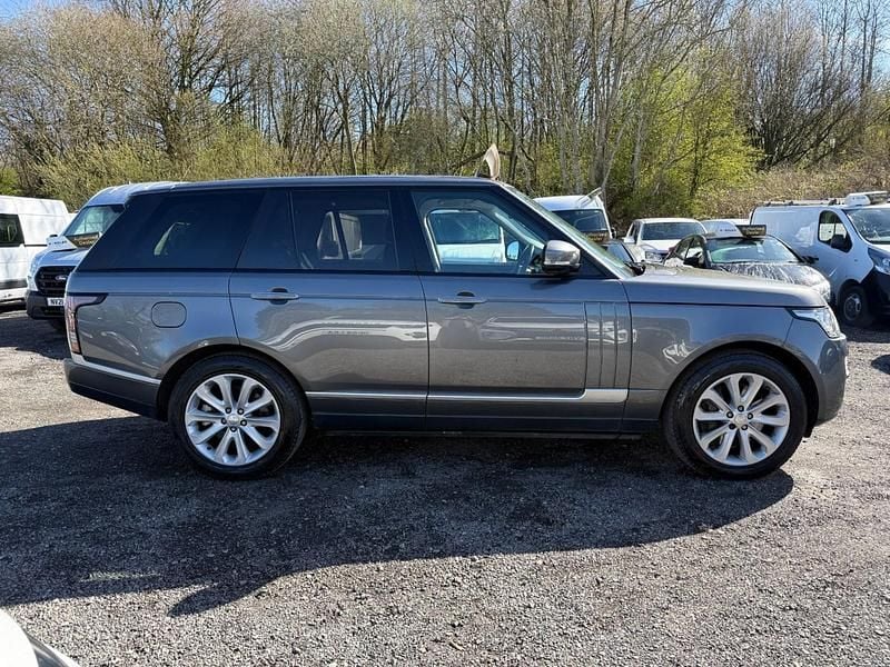 Used Land Rover Range Rover Vogue SE 339 HP (249 kW) 2014 Grey SUV