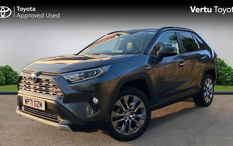 Usado Toyota RAV4 218 HP (160 kW) 2025 SUV