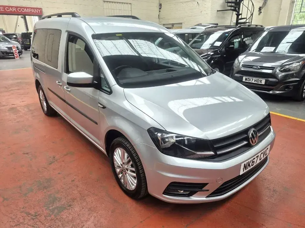 Usado VW Caddy Maxi Life 2017 Prateado Monovolume