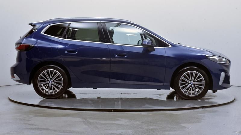 Used BMW 220 Active Tourer Luxury Line 168 HP (123 kW) 2022 Blue MPV