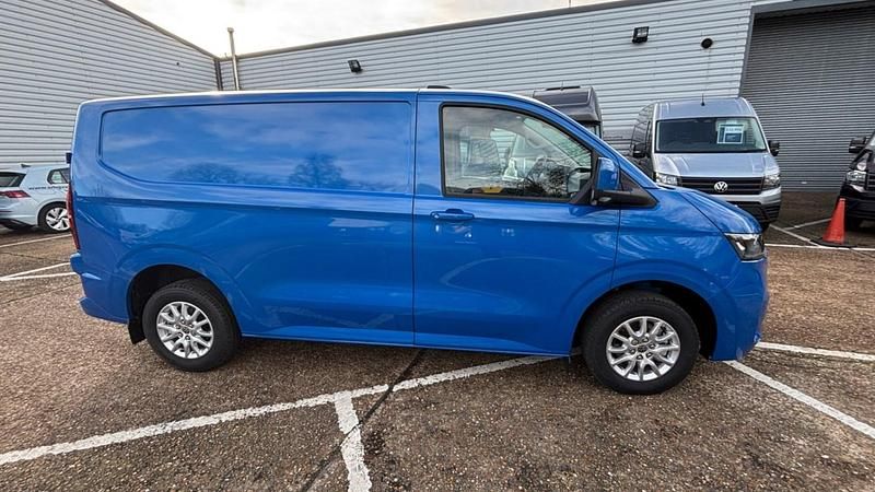 New VW Transporter Pro 110 HP (80 kW) 2025 Blue Van
