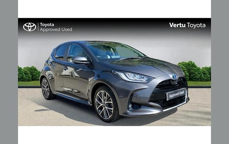 Used Toyota Yaris Hybrid 116 HP (85 kW) 2023 Grey Hatchback