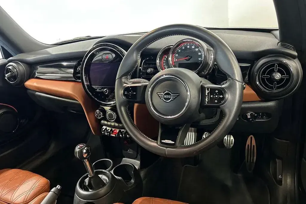 Used Mini John Cooper Works Hatch 228 HP (167 kW) 2022 Black Hatchback