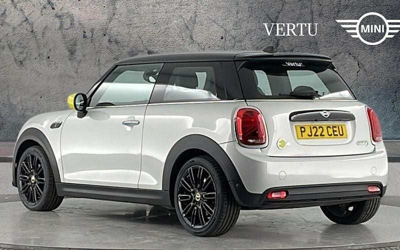 Used Mini Cooper Level 2 135 kW (184 HP) 2023 Hatchback