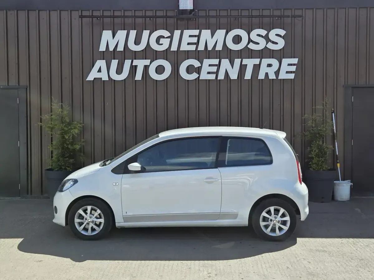 Usado Skoda Citigo Elegance 75 CV (55 kW) 2013 Blanco Utilitario