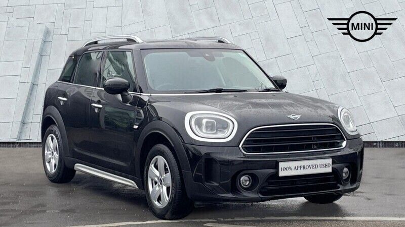 Black Used 2021 Mini Cooper Countryman Classic SUV | £18,490 (Good price) - Image 1/4