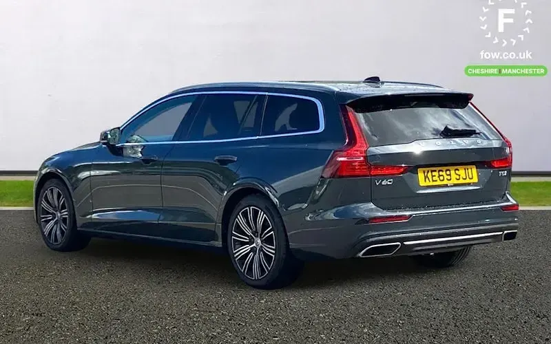 Used Volvo V60 Inscription 250 HP (183 kW) 2019 Grey Estate