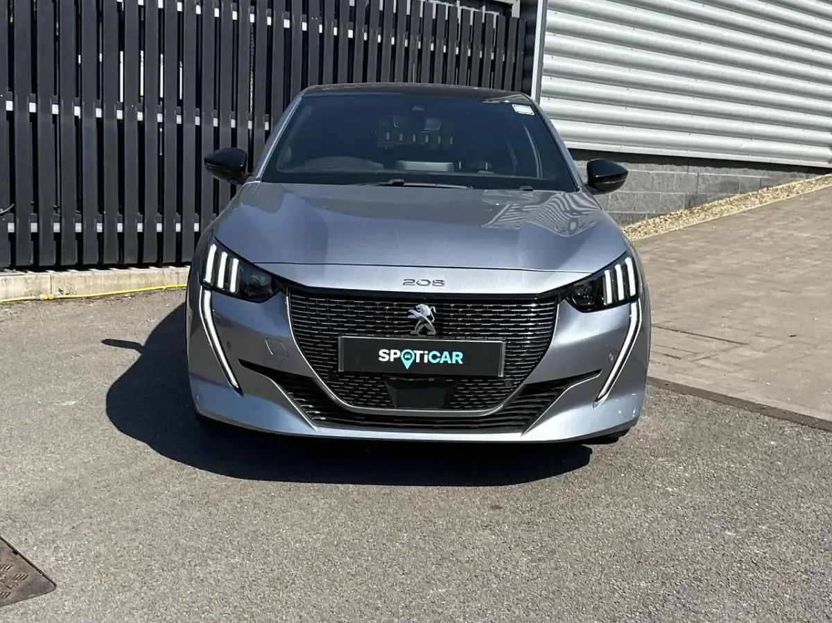 Used Peugeot 208 GT-line 101 HP (74 kW) 2020 Grey Hatchback
