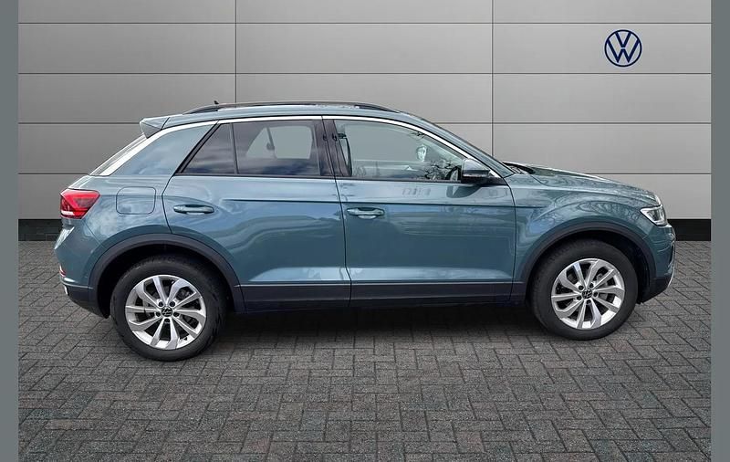 Used VW T-Roc Match 150 HP (110 kW) 2025 Blue SUV