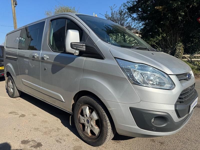 Used Ford Transit Custom Limited 130 HP (95 kW) 2017 Silver Van