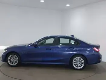 Used BMW 330e Comfort Edition 292 HP (214 kW) 2022 Blue Sedan