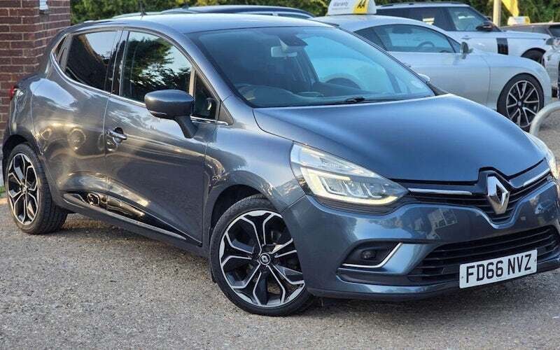 Used 2016 Renault Clio IV Dynamique Hatchback | £6,199 (Fair price) - Image 1/4