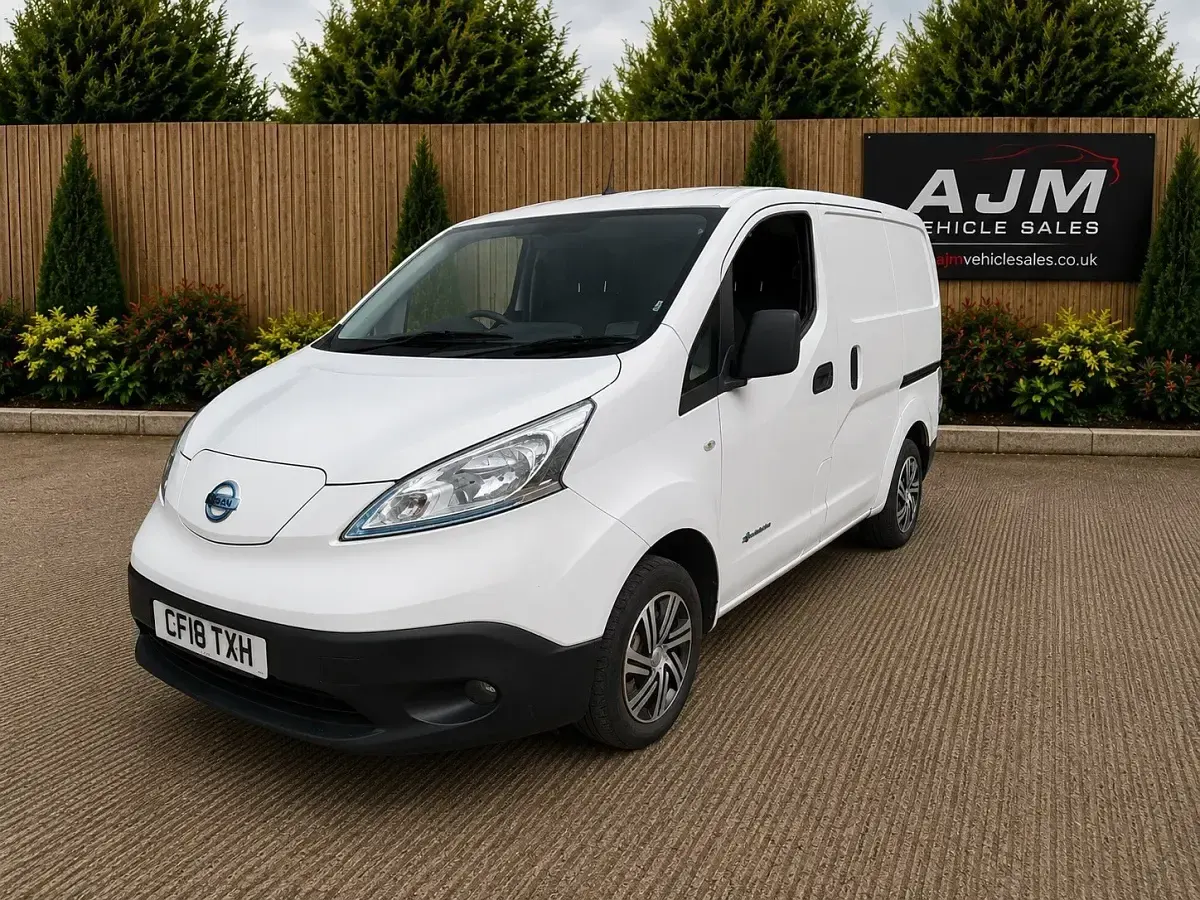 Used Nissan e-NV200 Visia 80 kW (109 HP) 2018 White MPV