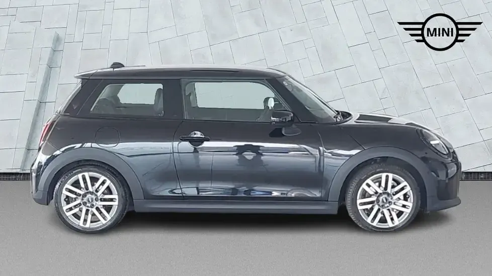 Used Mini Cooper Classic 114 kW (156 HP) 2025 Black Hatchback