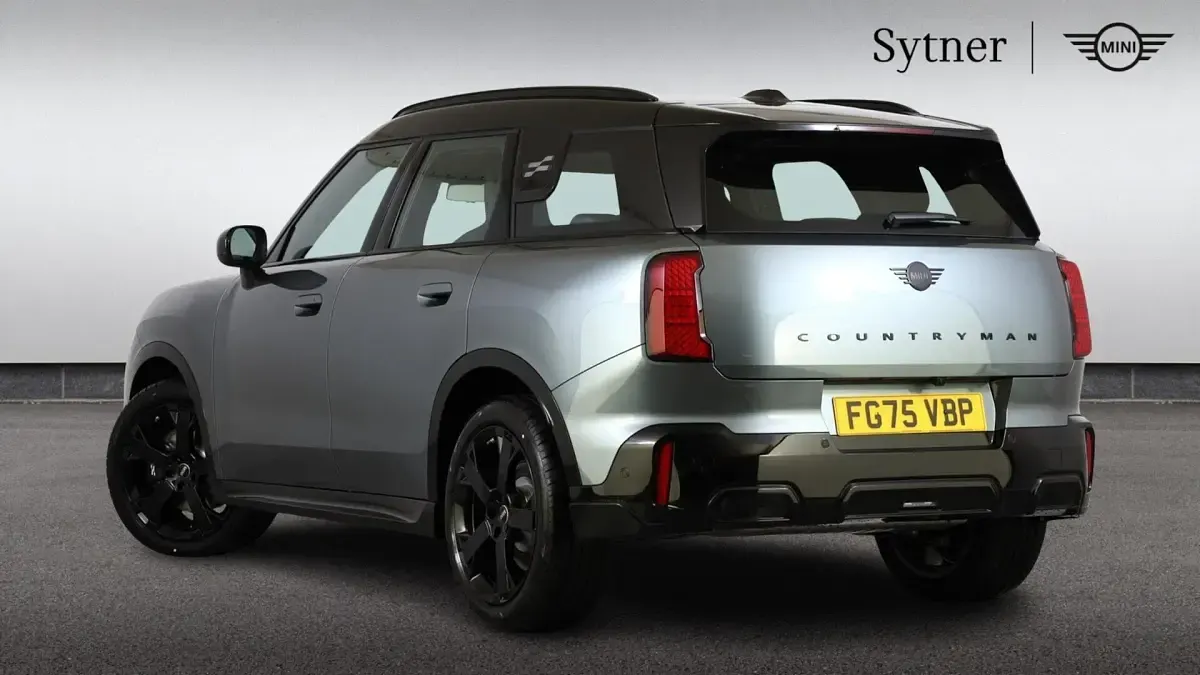 Used Mini Countryman 168 HP (123 kW) 2025 Green SUV