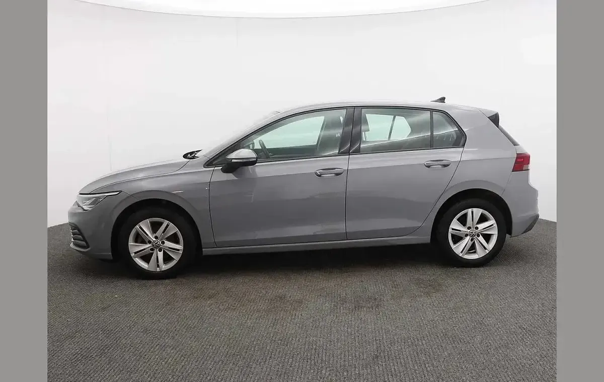 Used VW Golf VIII Life 108 HP (79 kW) 2021 Grey Hatchback