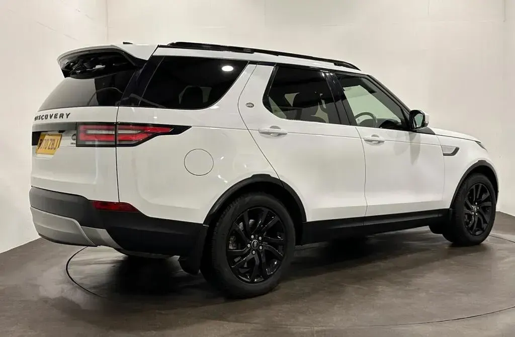 Used Land Rover Discovery HSE 306 HP (225 kW) 2020 White SUV