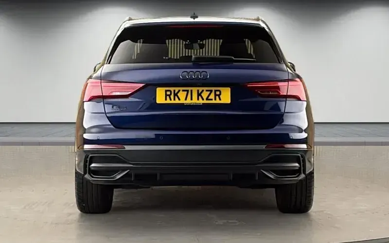 Used Audi Q3 Advanced 150 HP (110 kW) 2021 Navarra blue metallic/navarra blue metallic SUV