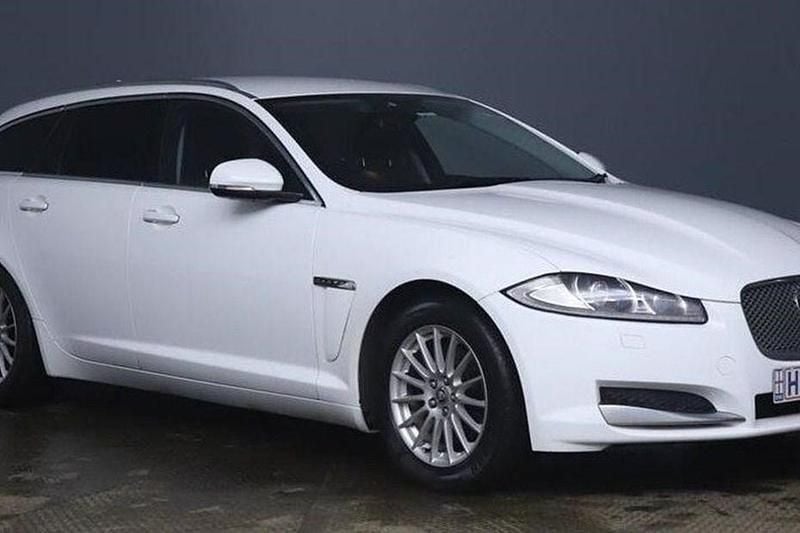 Used Jaguar XF Sportbrake Business Edition 163 HP (119 kW) 2013 Estate