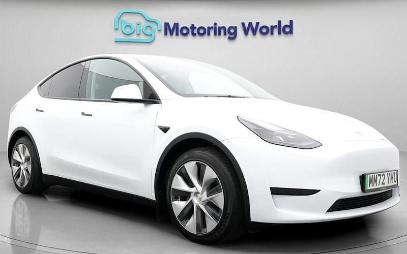 Used 2024 Tesla Model Y RWD SUV | £20,600 (Good price) - Image 1/4