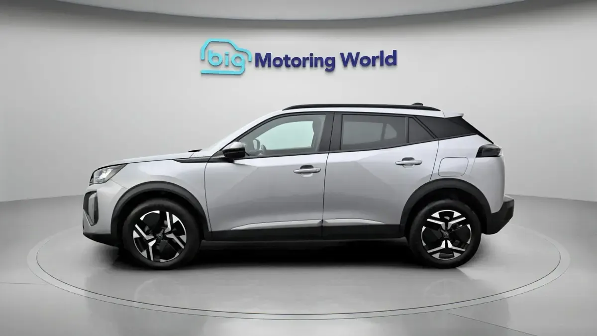Used Peugeot 2008 Allure 131 HP (96 kW) 2024 Grey SUV