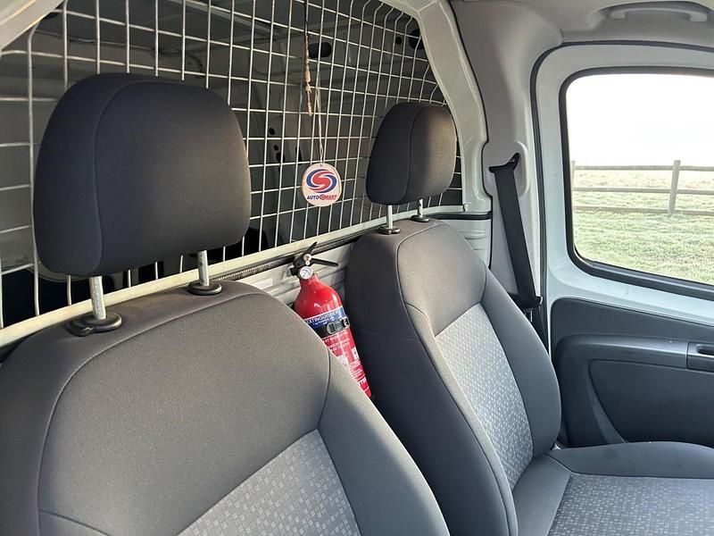 Used Citroën Nemo 70 HP (51 kW) 2009 White MPV